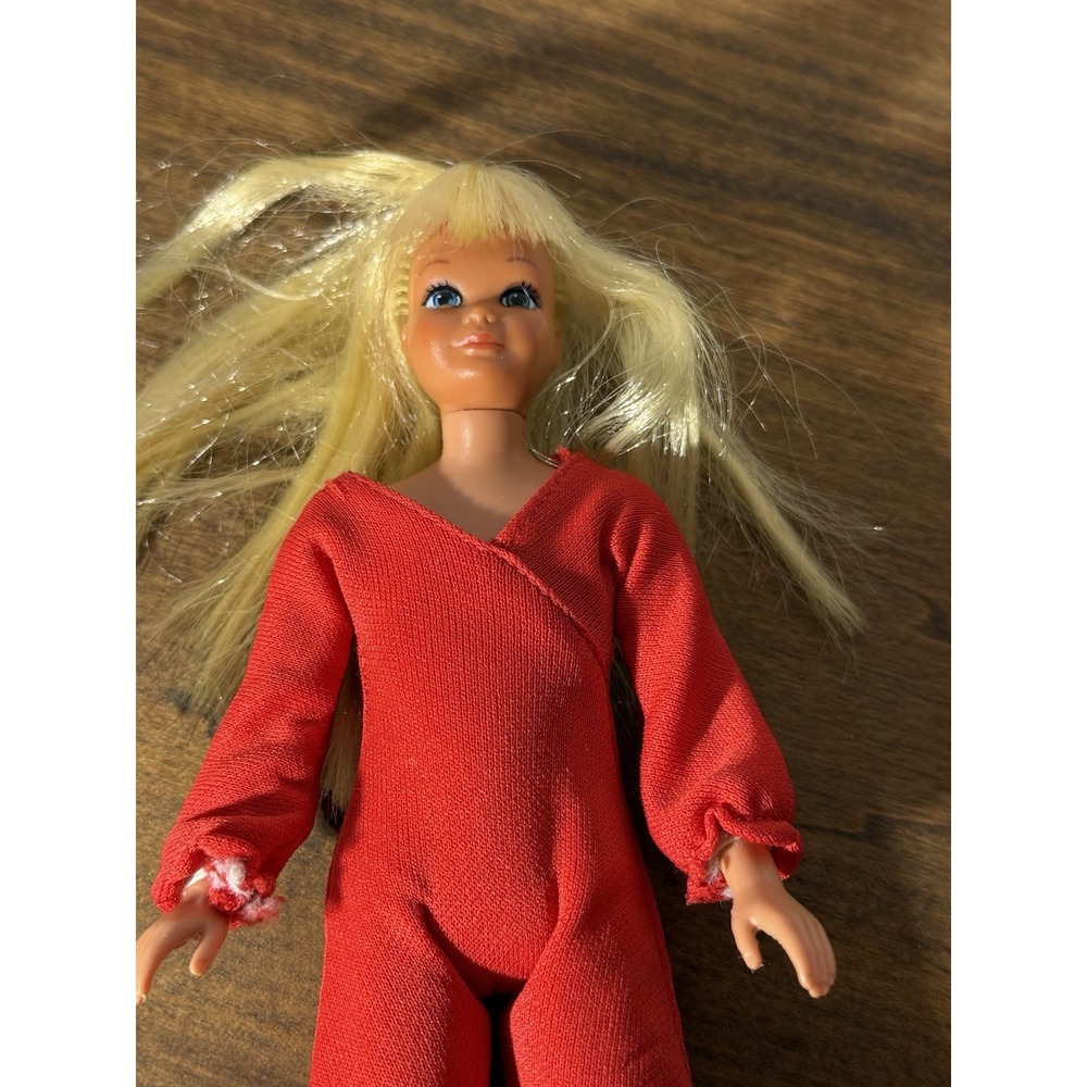Vintage 70s Mattel Skipper Doll Blonde Bangs Blue Eyes Red Jumpsuit Retro⁠ - Picture 8 of 14